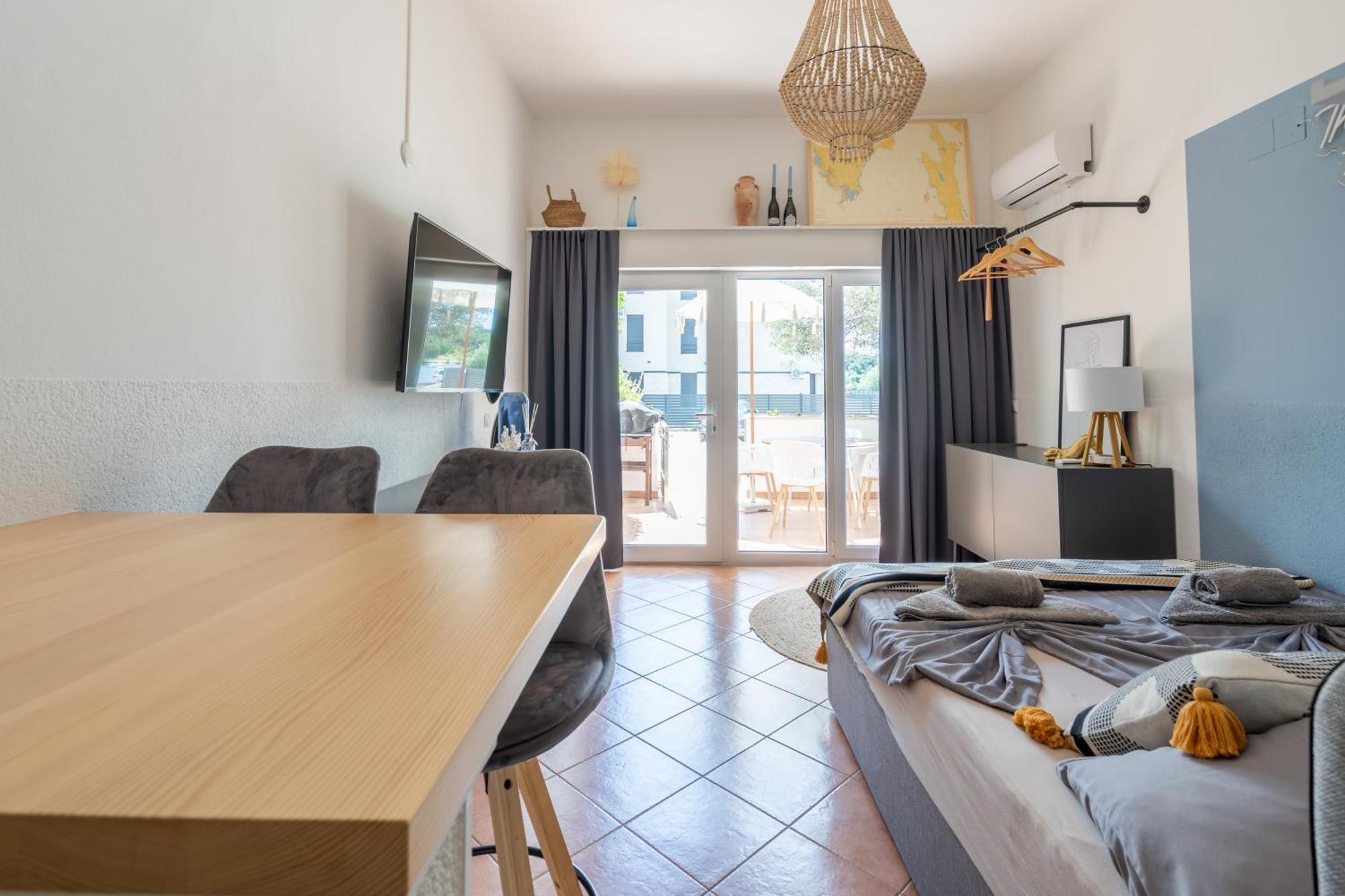 App Akumal-25M Zum Meer, Privatparkplatz, 50 Zoll Smart Tv, Sat Medulin Dış mekan fotoğraf